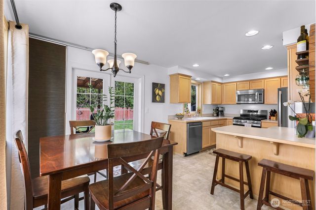 7520 Clamdigger, Blaine, WA 98230