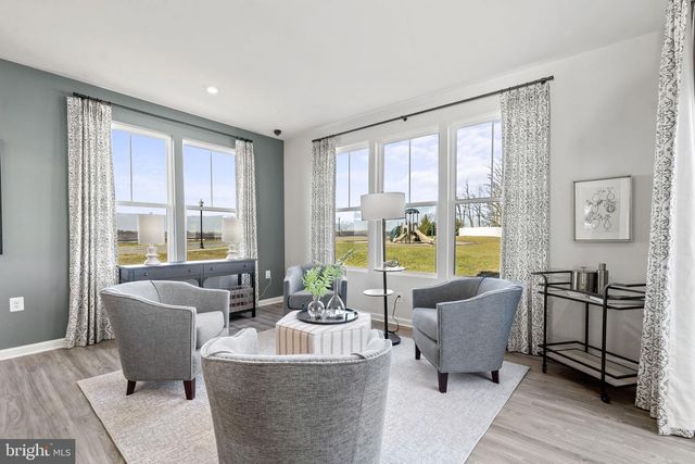 203 TAFT AVE, Ranson, WV 25438