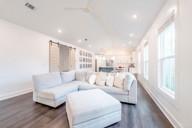 1001 E Cross St C, Pensacola, FL 32503