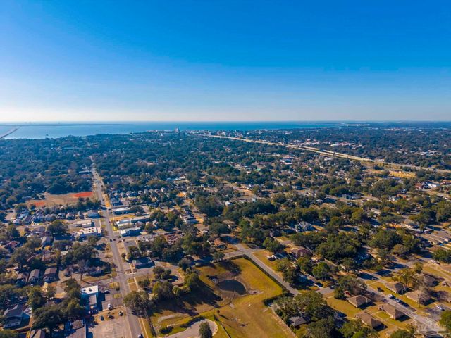 1001 E Cross St C, Pensacola, FL 32503