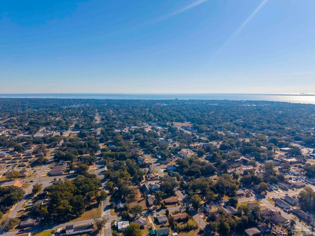 1001 E Cross St C, Pensacola, FL 32503