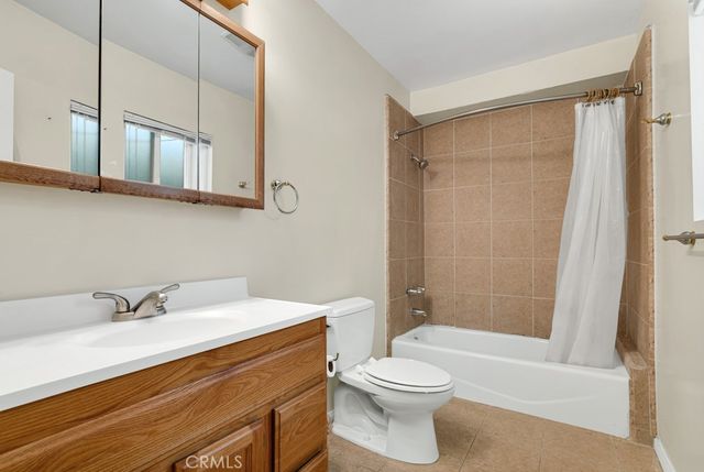 10037 Louise, Northridge, CA 91325