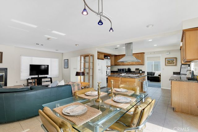 10037 Louise, Northridge, CA 91325
