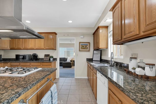 10037 Louise, Northridge, CA 91325