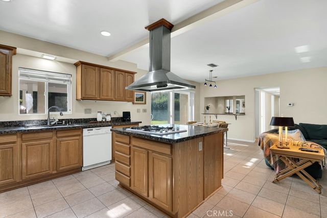 10037 Louise, Northridge, CA 91325