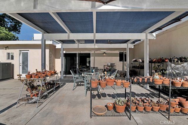 10037 Louise, Northridge, CA 91325