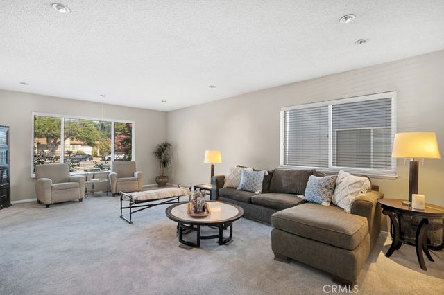 10037 Louise, Northridge, CA 91325