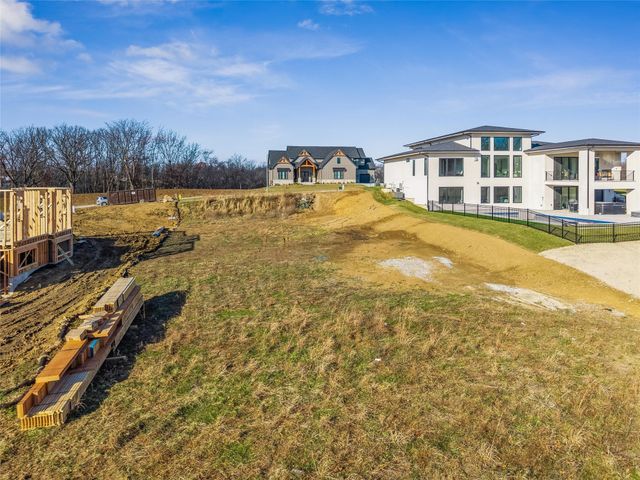 9606 Treehaven Drive, West Des Moines, IA 50266