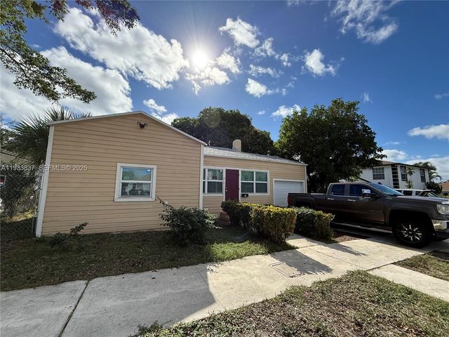 816 5th St, West Palm Beach, FL 33401