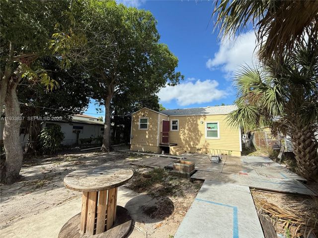 816 5th St, West Palm Beach, FL 33401