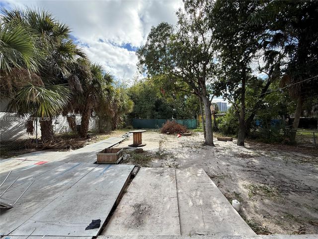 816 5th St, West Palm Beach, FL 33401