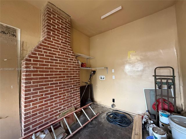 816 5th St, West Palm Beach, FL 33401