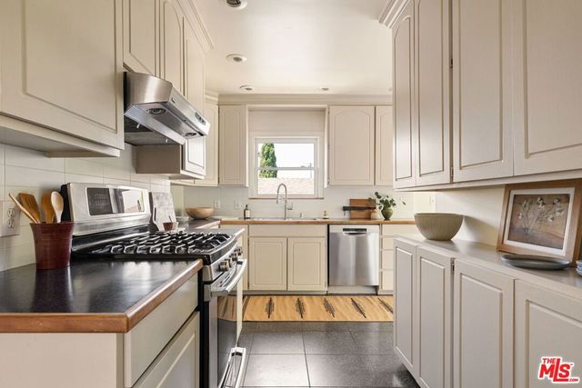 708 N Avenue 53, Los Angeles, CA 90042