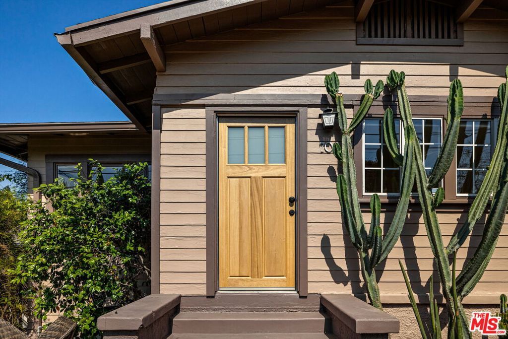 Image 1 of property listing at 708 N Avenue 53, Los Angeles, CA 90042