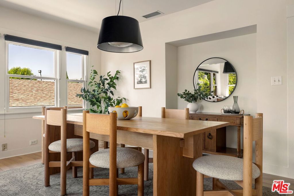 Image 12 of property listing at 708 N Avenue 53, Los Angeles, CA 90042