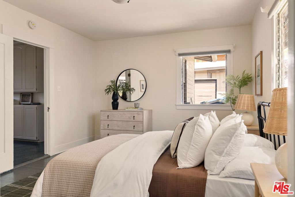 Image 30 of property listing at 708 N Avenue 53, Los Angeles, CA 90042