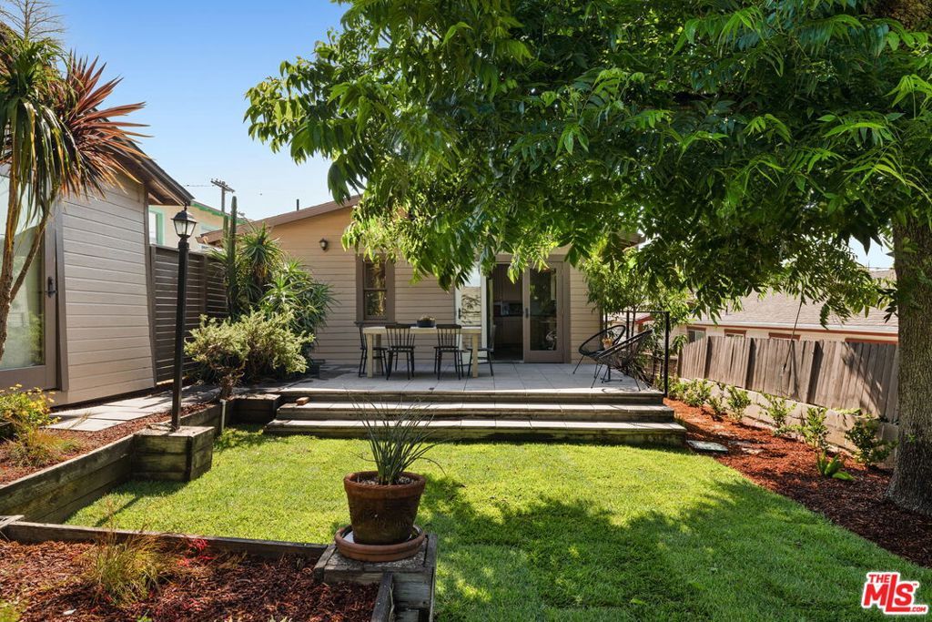 Image 39 of property listing at 708 N Avenue 53, Los Angeles, CA 90042