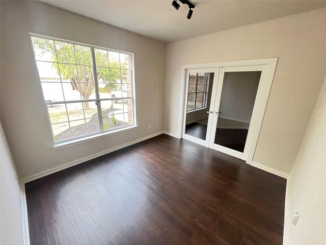 220 Stone Crest BLVD, Buda, TX 78610