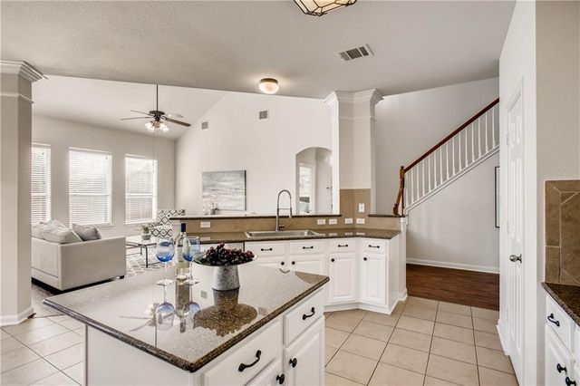 220 Stone Crest BLVD, Buda, TX 78610