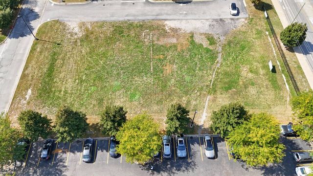 201 W 83rd Street, Chicago, IL 60620