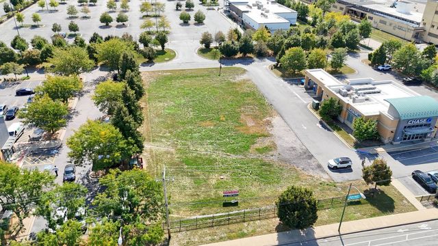 201 W 83rd Street, Chicago, IL 60620