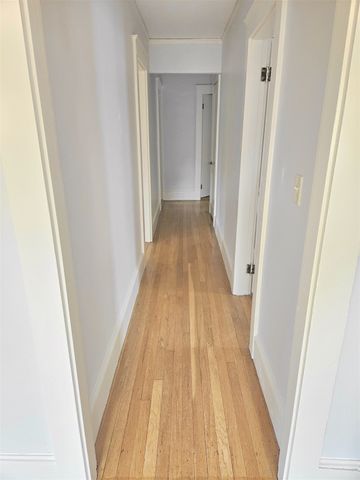 19 Rowe St 2, Newton, MA 02466