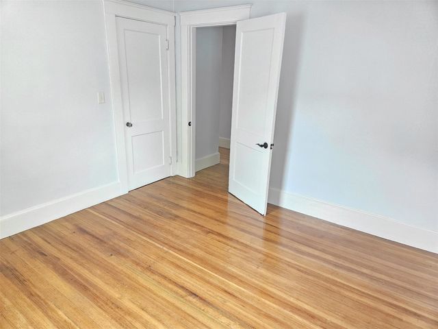 19 Rowe St 2, Newton, MA 02466