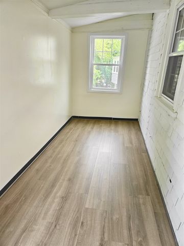 19 Rowe St 2, Newton, MA 02466