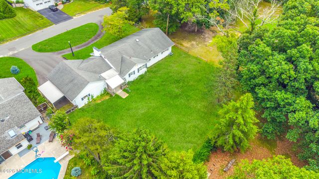 3238 Ridgewood Road, Allenwood, NJ 08720