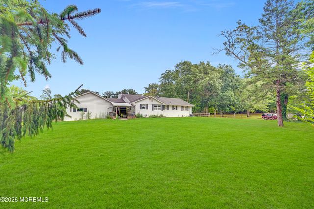 3238 Ridgewood Road, Allenwood, NJ 08720