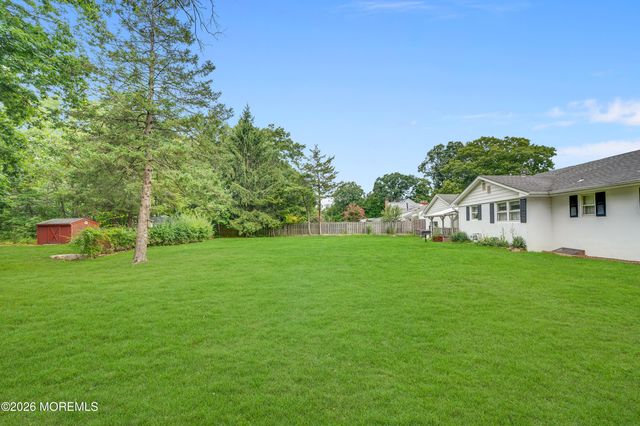 3238 Ridgewood Road, Allenwood, NJ 08720