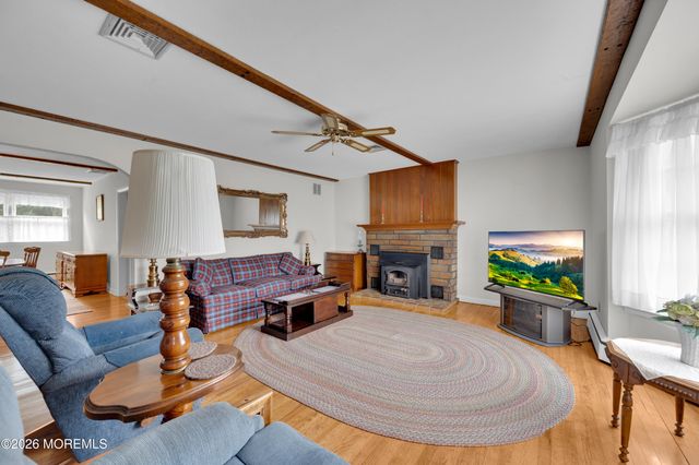 3238 Ridgewood Road, Allenwood, NJ 08720