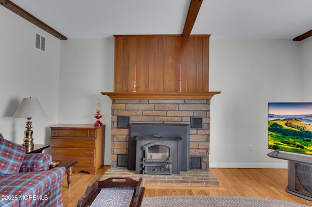 3238 Ridgewood Road, Allenwood, NJ 08720
