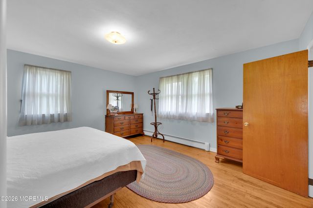 3238 Ridgewood Road, Allenwood, NJ 08720