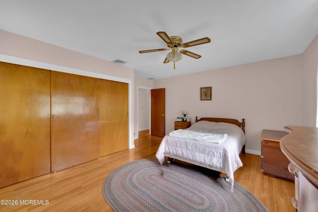 3238 Ridgewood Road, Allenwood, NJ 08720