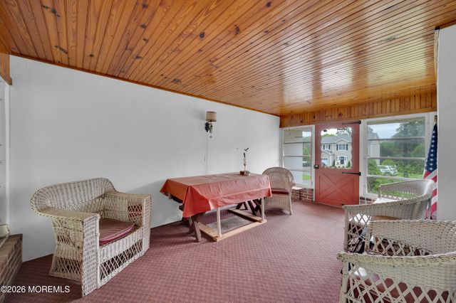 3238 Ridgewood Road, Allenwood, NJ 08720