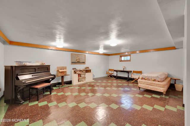 3238 Ridgewood Road, Allenwood, NJ 08720