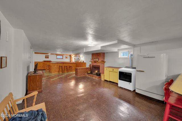 3238 Ridgewood Road, Allenwood, NJ 08720