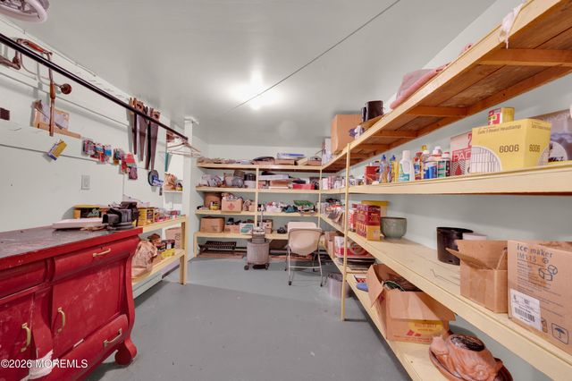 3238 Ridgewood Road, Allenwood, NJ 08720