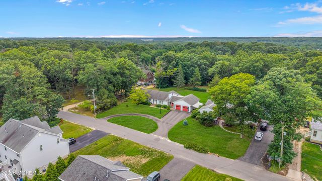 3238 Ridgewood Road, Allenwood, NJ 08720