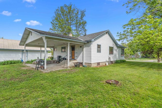 705 Old Kettle Rd, Kettle Falls, WA 99141
