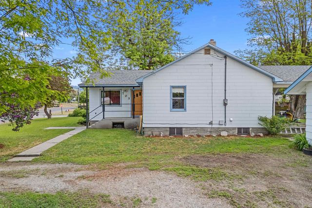 705 Old Kettle Rd, Kettle Falls, WA 99141
