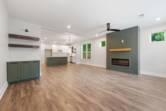 1944 E MCLEMORE AVE, Memphis, TN 38114