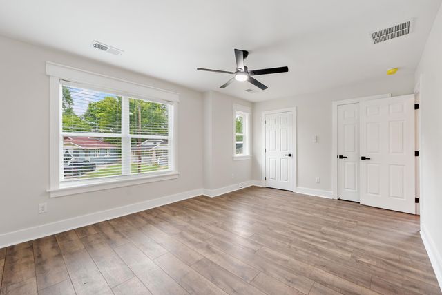 1944 E MCLEMORE AVE, Memphis, TN 38114