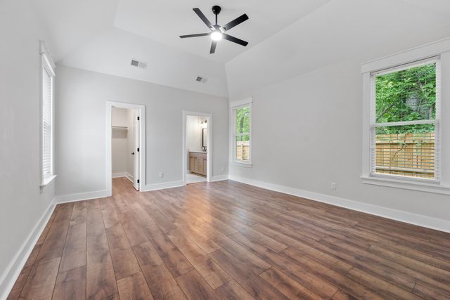 1944 E MCLEMORE AVE, Memphis, TN 38114