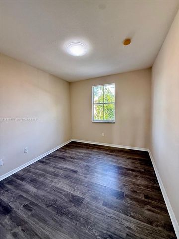 8528 SW 166th Pl 8528, Miami, FL 33193