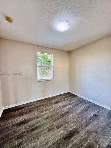 8528 SW 166th Pl 8528, Miami, FL 33193