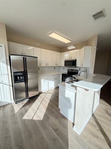 8528 SW 166th Pl 8528, Miami, FL 33193