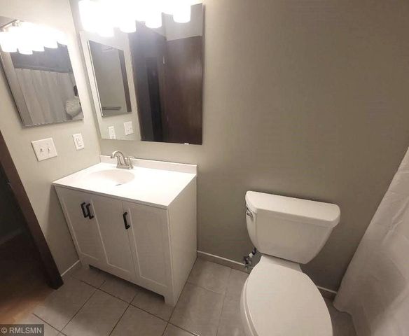 1871 Silver Bell Road 321, Eagan, MN 55122