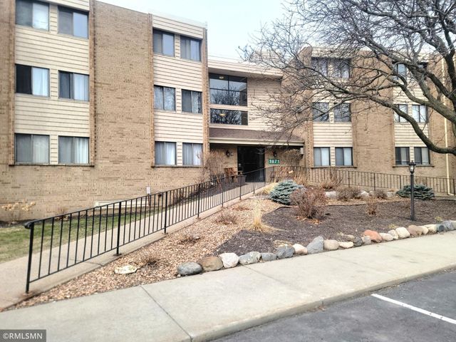 1871 Silver Bell Road 321, Eagan, MN 55122